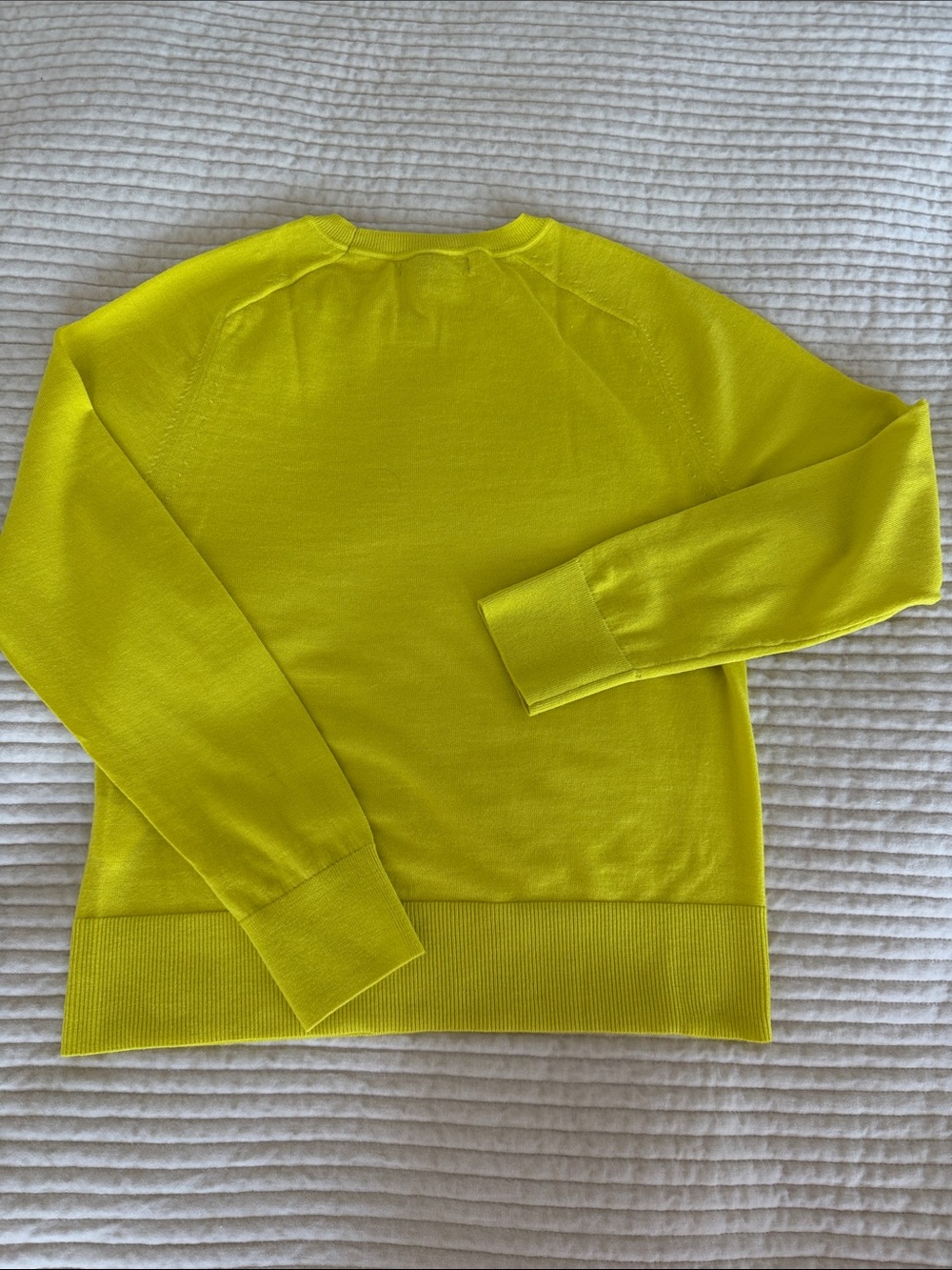 Banana Republic Women’s Crewneck Sweater in Lemon Yellow Merino Wool Size S - Picture 12 of 14